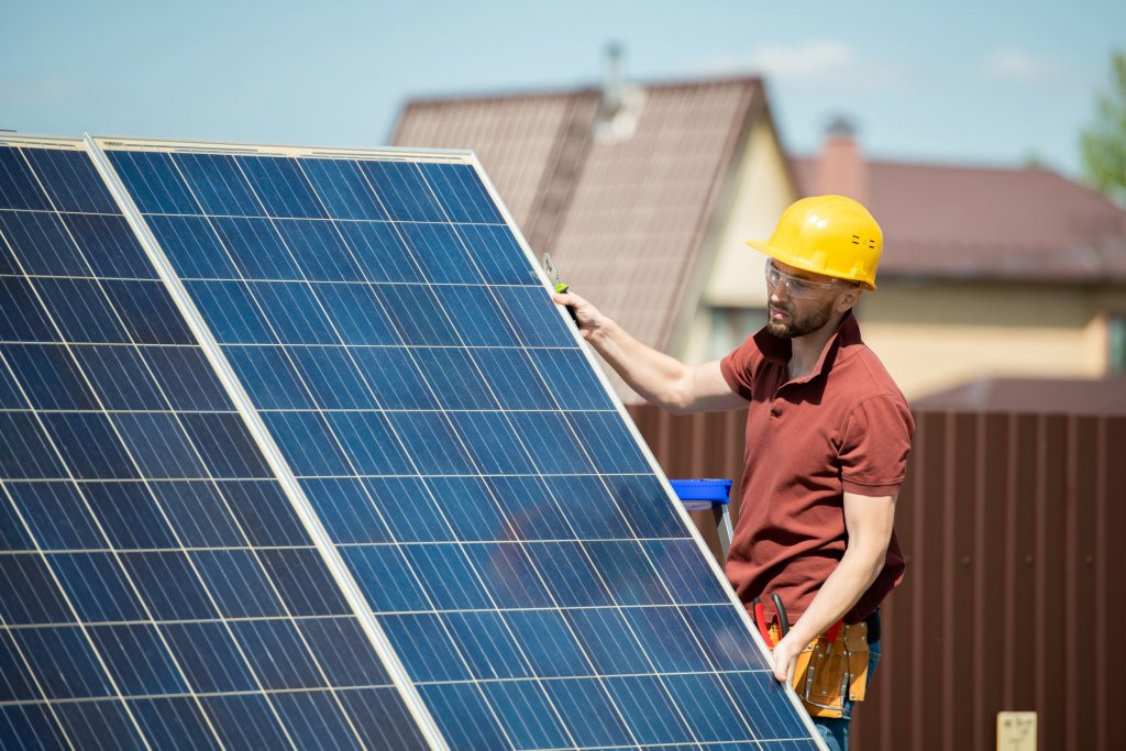 Installation panneaux photovoltaïques